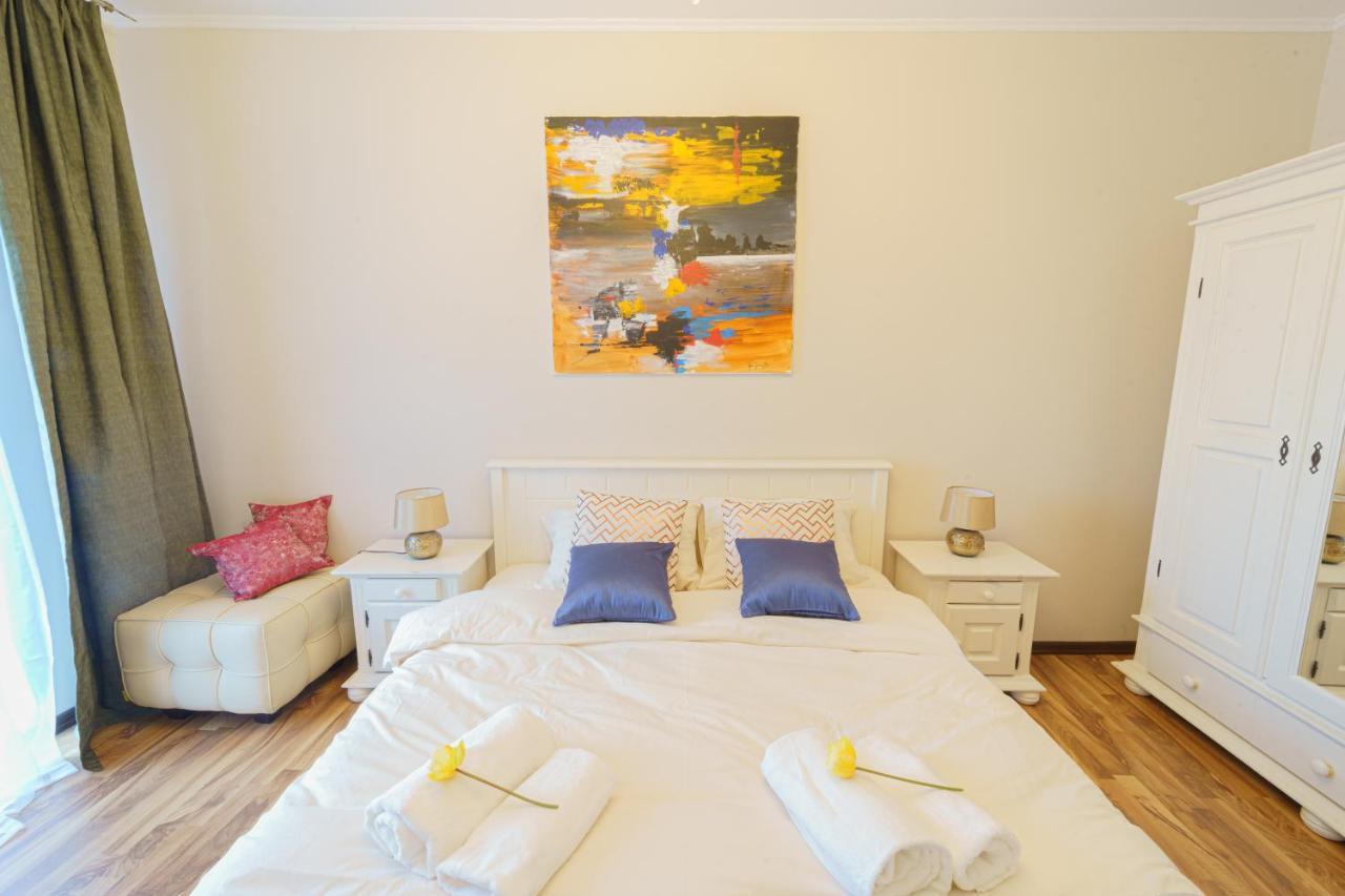 5* Mansion In City Center Cluj Napoca Bagian luar foto